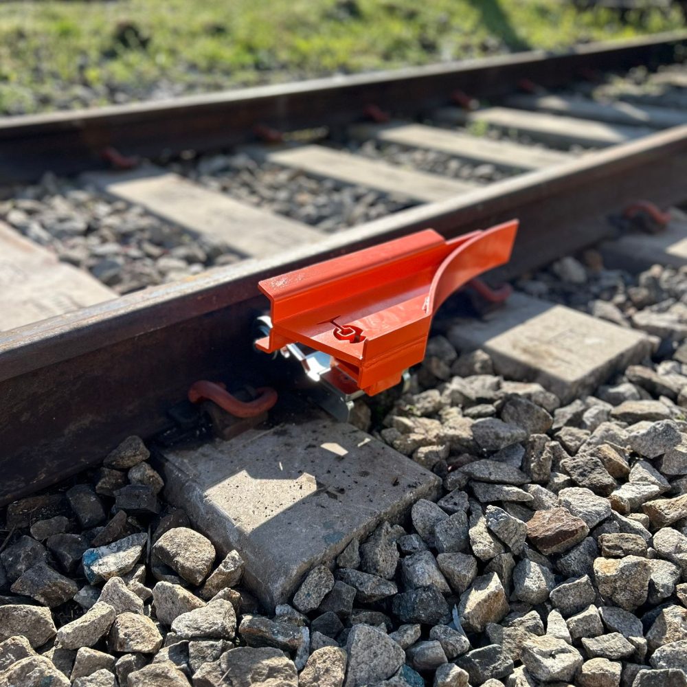 rail safety brake 14