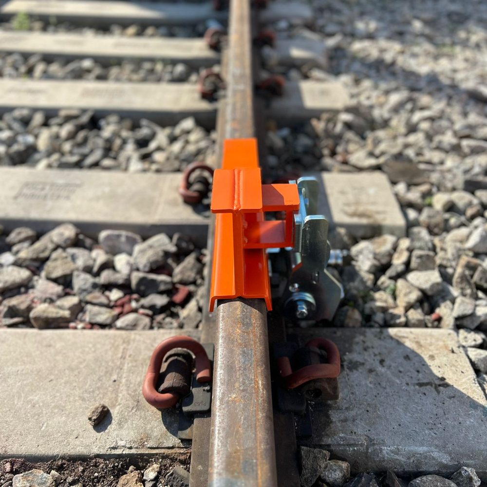 rail safety brake 17